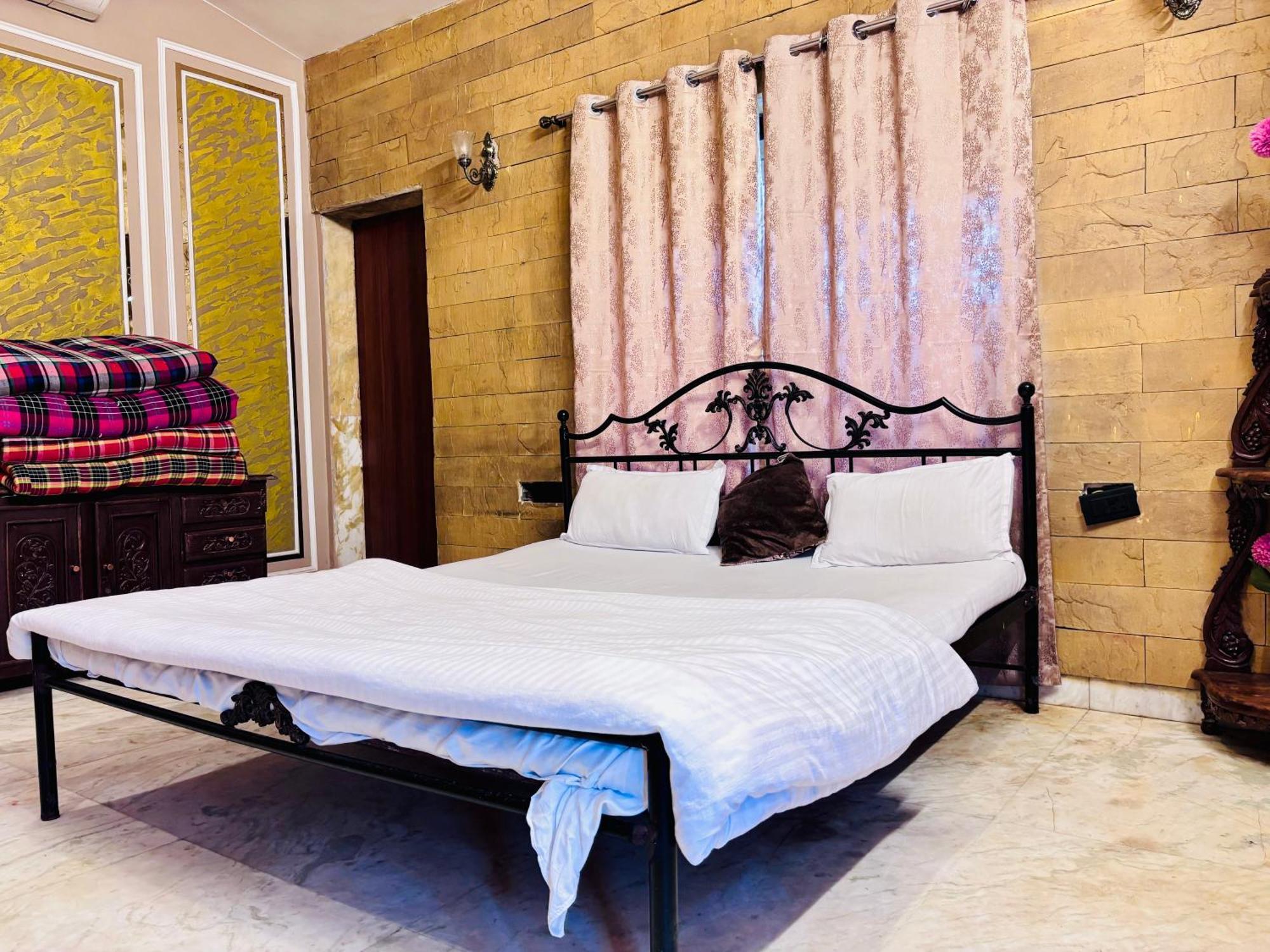 Bailey'S Castle Villa Lonavala Esterno foto