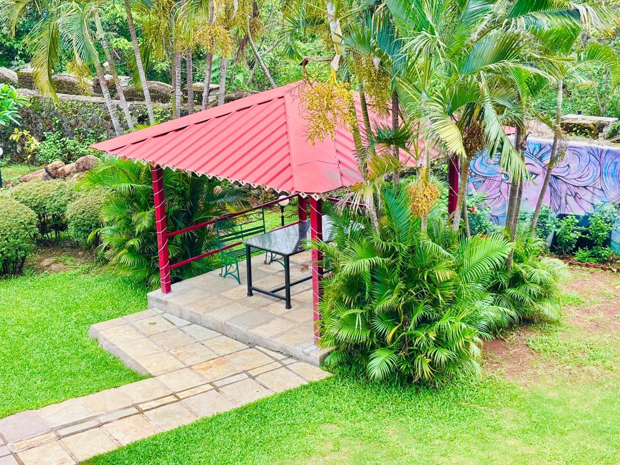 Bailey'S Castle Villa Lonavala Esterno foto