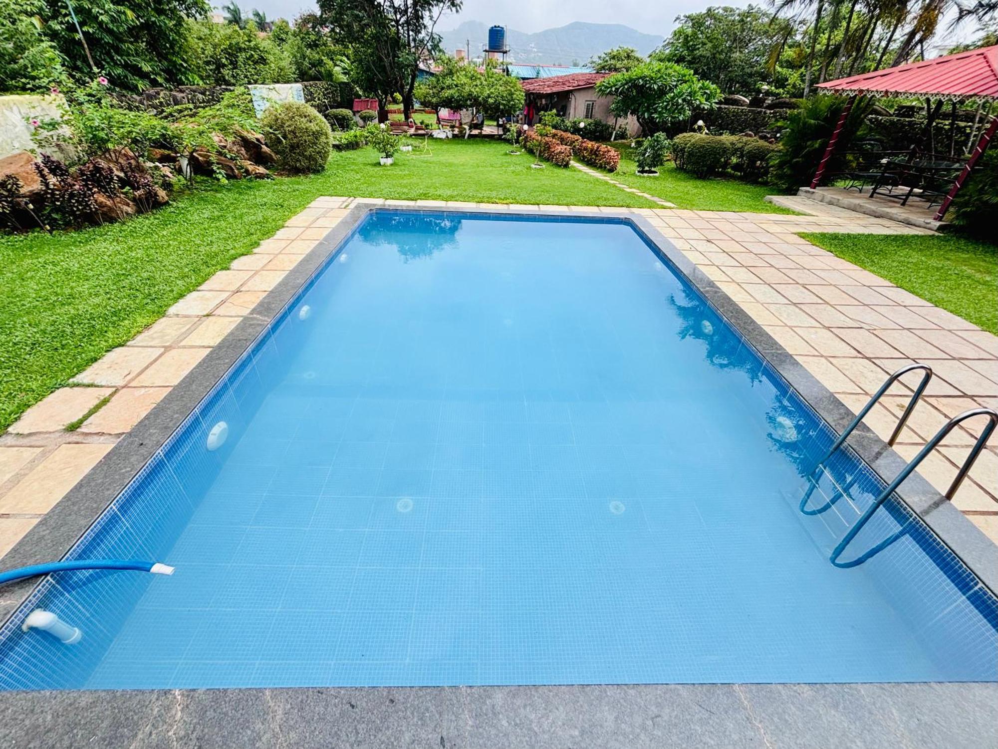 Bailey'S Castle Villa Lonavala Esterno foto