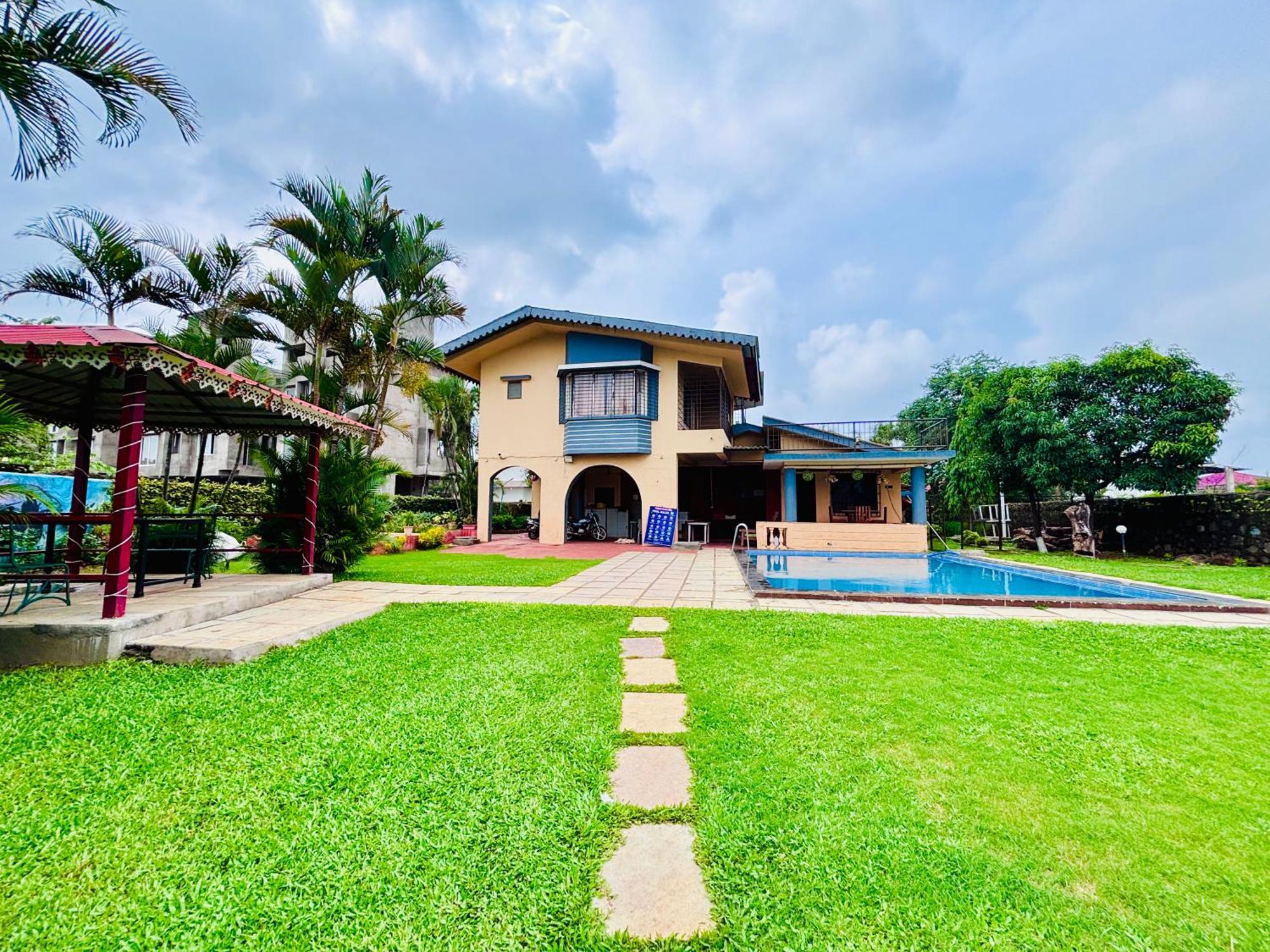 Bailey'S Castle Villa Lonavala Esterno foto