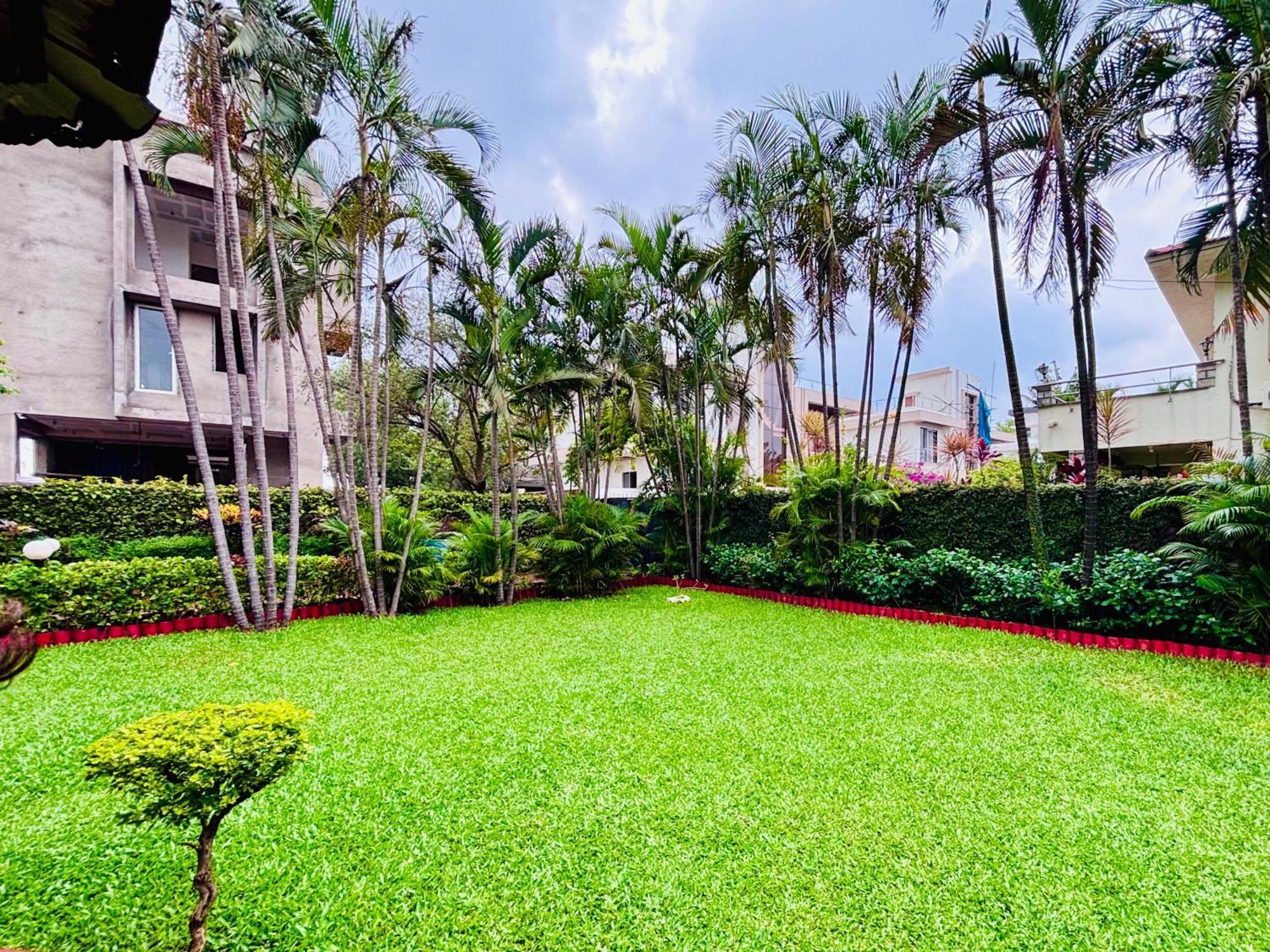 Bailey'S Castle Villa Lonavala Esterno foto
